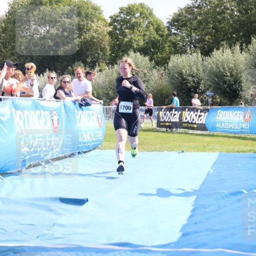 25.08.2024 - Elbe Triathlon Hamburg H.Heesch http://msf.ph/oto/6880210 25.08.2024 12:23:25 Ziel 1668, 1700 meine-sportfotos.de