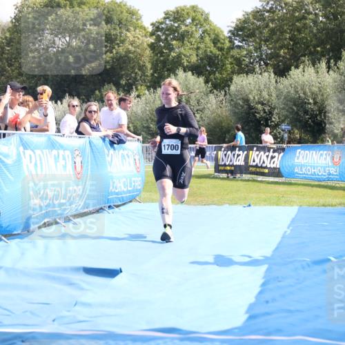 25.08.2024 - Elbe Triathlon Hamburg H.Heesch http://msf.ph/oto/6880212 25.08.2024 12:23:25 Ziel 1668, 1700 meine-sportfotos.de