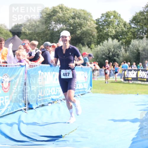 25.08.2024 - Elbe Triathlon Hamburg H.Heesch http://msf.ph/oto/6880213 25.08.2024 11:53:40 Ziel 475, 477, 487, 1508, 1569 meine-sportfotos.de