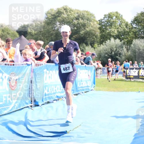 25.08.2024 - Elbe Triathlon Hamburg H.Heesch http://msf.ph/oto/6880216 25.08.2024 11:53:40 Ziel 475, 477, 487, 1508, 1569 meine-sportfotos.de