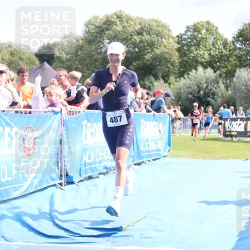 25.08.2024 - Elbe Triathlon Hamburg H.Heesch http://msf.ph/oto/6880218 25.08.2024 11:53:40 Ziel 475, 477, 487, 1508, 1569 meine-sportfotos.de