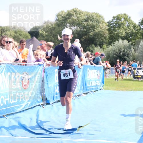 25.08.2024 - Elbe Triathlon Hamburg H.Heesch http://msf.ph/oto/6880222 25.08.2024 11:53:40 Ziel 475, 477, 487, 1508, 1569 meine-sportfotos.de