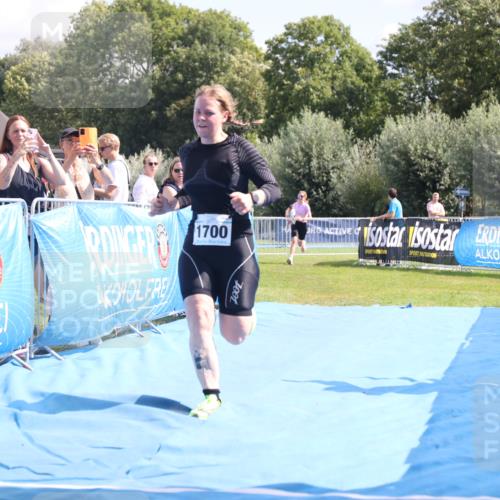 25.08.2024 - Elbe Triathlon Hamburg H.Heesch http://msf.ph/oto/6880223 25.08.2024 12:23:26 Ziel 1668, 1700 meine-sportfotos.de