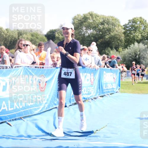25.08.2024 - Elbe Triathlon Hamburg H.Heesch http://msf.ph/oto/6880230 25.08.2024 11:53:40 Ziel 475, 477, 487, 1508, 1569 meine-sportfotos.de