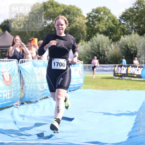 25.08.2024 - Elbe Triathlon Hamburg H.Heesch http://msf.ph/oto/6880234 25.08.2024 12:23:26 Ziel 1668, 1700 meine-sportfotos.de