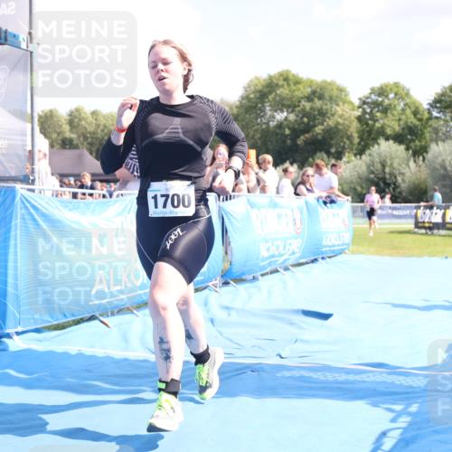25.08.2024 - Elbe Triathlon Hamburg H.Heesch http://msf.ph/oto/6880256 25.08.2024 12:23:26 Ziel 1668, 1700 meine-sportfotos.de