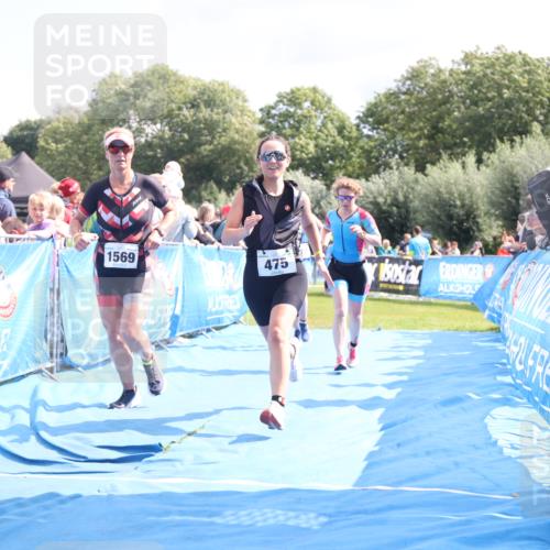 25.08.2024 - Elbe Triathlon Hamburg H.Heesch http://msf.ph/oto/6880268 25.08.2024 11:53:47 Ziel 475, 477, 487, 1508, 1569 meine-sportfotos.de