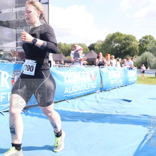 25.08.2024 - Elbe Triathlon Hamburg H.Heesch http://msf.ph/oto/6880269 25.08.2024 12:23:27 Ziel 1668, 1700 meine-sportfotos.de