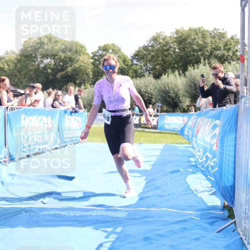 25.08.2024 - Elbe Triathlon Hamburg H.Heesch http://msf.ph/oto/6880279 25.08.2024 12:23:32 Ziel 1668, 1700 meine-sportfotos.de