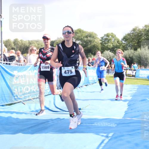 25.08.2024 - Elbe Triathlon Hamburg H.Heesch http://msf.ph/oto/6880292 25.08.2024 11:53:48 Ziel 475, 477, 1508, 1569 meine-sportfotos.de
