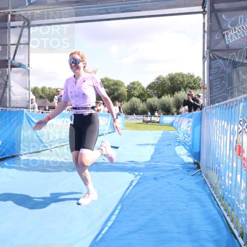 25.08.2024 - Elbe Triathlon Hamburg H.Heesch http://msf.ph/oto/6880302 25.08.2024 12:23:32 Ziel 1668, 1700 meine-sportfotos.de