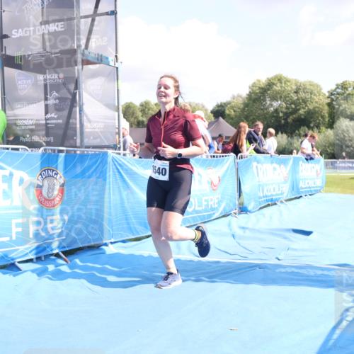 25.08.2024 - Elbe Triathlon Hamburg H.Heesch http://msf.ph/oto/6880333 25.08.2024 12:23:56 Ziel 1540 meine-sportfotos.de