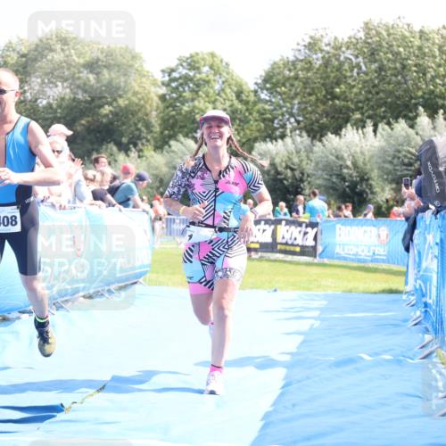 25.08.2024 - Elbe Triathlon Hamburg H.Heesch http://msf.ph/oto/6880347 25.08.2024 11:54:05 Ziel 151, 1408, 1474 meine-sportfotos.de