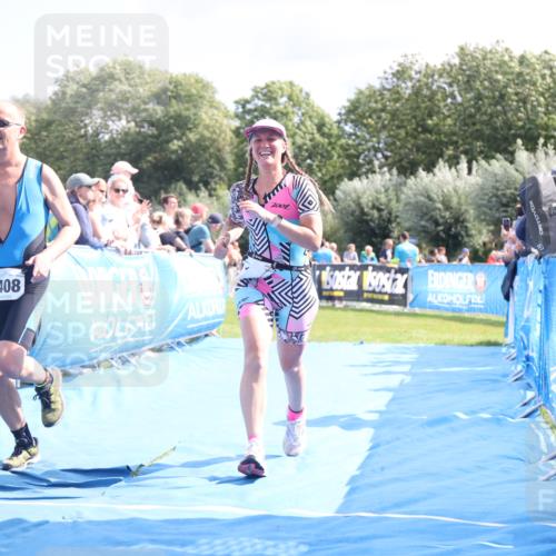 25.08.2024 - Elbe Triathlon Hamburg H.Heesch http://msf.ph/oto/6880353 25.08.2024 11:54:05 Ziel 151, 1408, 1474 meine-sportfotos.de