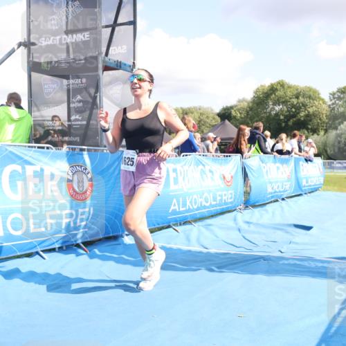 25.08.2024 - Elbe Triathlon Hamburg H.Heesch http://msf.ph/oto/6880365 25.08.2024 12:24:19 Ziel 1625 meine-sportfotos.de