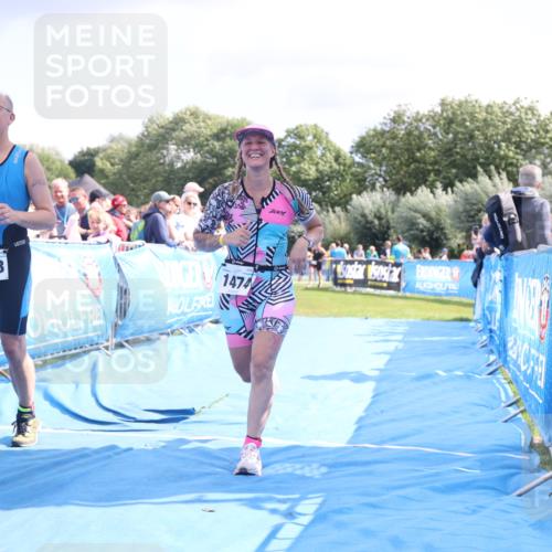 25.08.2024 - Elbe Triathlon Hamburg H.Heesch http://msf.ph/oto/6880369 25.08.2024 11:54:06 Ziel 151, 1408, 1474 meine-sportfotos.de