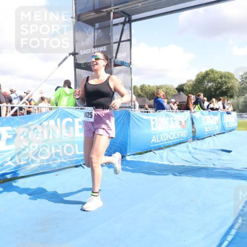 25.08.2024 - Elbe Triathlon Hamburg H.Heesch http://msf.ph/oto/6880374 25.08.2024 12:24:19 Ziel 1625 meine-sportfotos.de