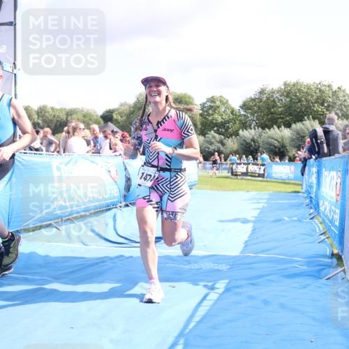 25.08.2024 - Elbe Triathlon Hamburg H.Heesch http://msf.ph/oto/6880383 25.08.2024 11:54:06 Ziel 151, 1408, 1474 meine-sportfotos.de