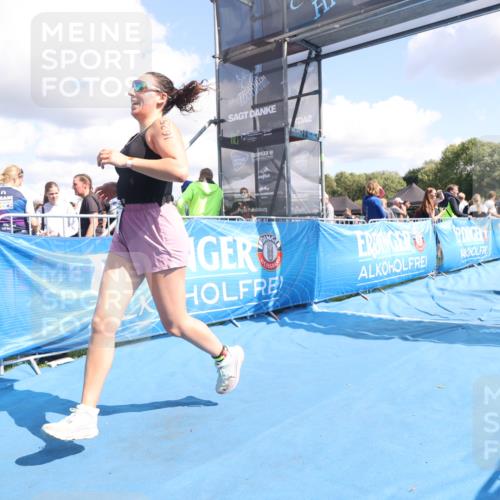 25.08.2024 - Elbe Triathlon Hamburg H.Heesch http://msf.ph/oto/6880384 25.08.2024 12:24:19 Ziel 1625 meine-sportfotos.de