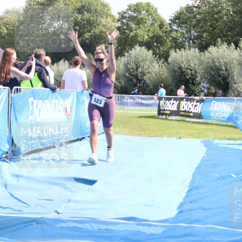 25.08.2024 - Elbe Triathlon Hamburg H.Heesch http://msf.ph/oto/6880389 25.08.2024 12:25:01 Ziel 523 meine-sportfotos.de