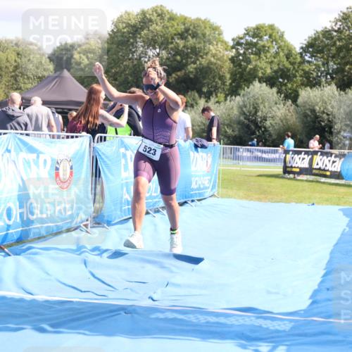 25.08.2024 - Elbe Triathlon Hamburg H.Heesch http://msf.ph/oto/6880394 25.08.2024 12:25:02 Ziel 523 meine-sportfotos.de