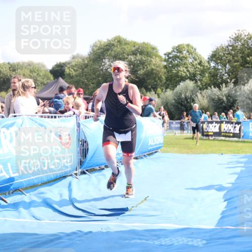 25.08.2024 - Elbe Triathlon Hamburg H.Heesch http://msf.ph/oto/6880395 25.08.2024 11:54:12 Ziel 151, 1408, 1432, 1474 meine-sportfotos.de