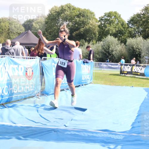 25.08.2024 - Elbe Triathlon Hamburg H.Heesch http://msf.ph/oto/6880396 25.08.2024 12:25:02 Ziel 523 meine-sportfotos.de