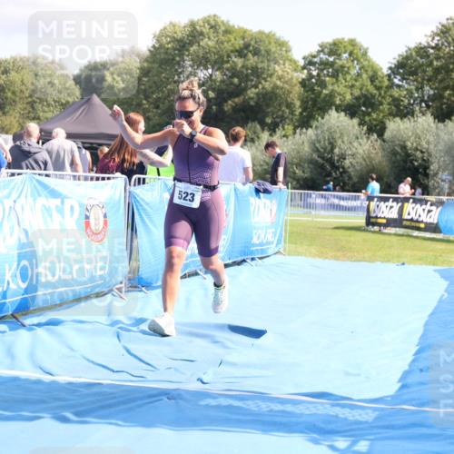 25.08.2024 - Elbe Triathlon Hamburg H.Heesch http://msf.ph/oto/6880398 25.08.2024 12:25:02 Ziel 523 meine-sportfotos.de