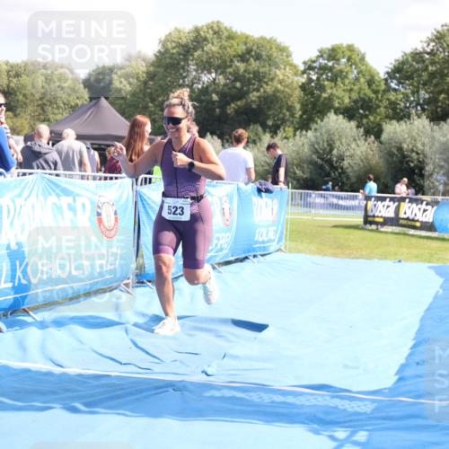 25.08.2024 - Elbe Triathlon Hamburg H.Heesch http://msf.ph/oto/6880403 25.08.2024 12:25:02 Ziel 523 meine-sportfotos.de