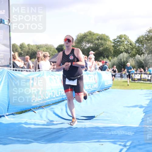 25.08.2024 - Elbe Triathlon Hamburg H.Heesch http://msf.ph/oto/6880404 25.08.2024 11:54:12 Ziel 151, 1408, 1432, 1474 meine-sportfotos.de