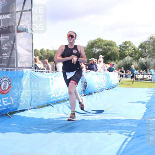 25.08.2024 - Elbe Triathlon Hamburg H.Heesch http://msf.ph/oto/6880408 25.08.2024 11:54:13 Ziel 151, 1432 meine-sportfotos.de
