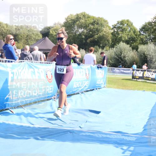 25.08.2024 - Elbe Triathlon Hamburg H.Heesch http://msf.ph/oto/6880411 25.08.2024 12:25:02 Ziel 523 meine-sportfotos.de
