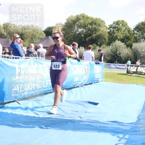 25.08.2024 - Elbe Triathlon Hamburg H.Heesch http://msf.ph/oto/6880415 25.08.2024 12:25:02 Ziel 523 meine-sportfotos.de