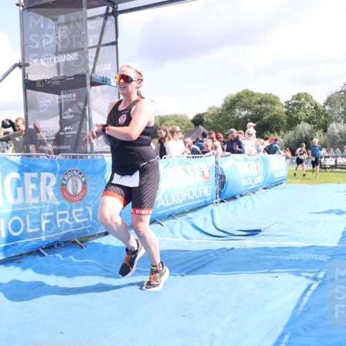 25.08.2024 - Elbe Triathlon Hamburg H.Heesch http://msf.ph/oto/6880419 25.08.2024 11:54:13 Ziel 151, 1432 meine-sportfotos.de