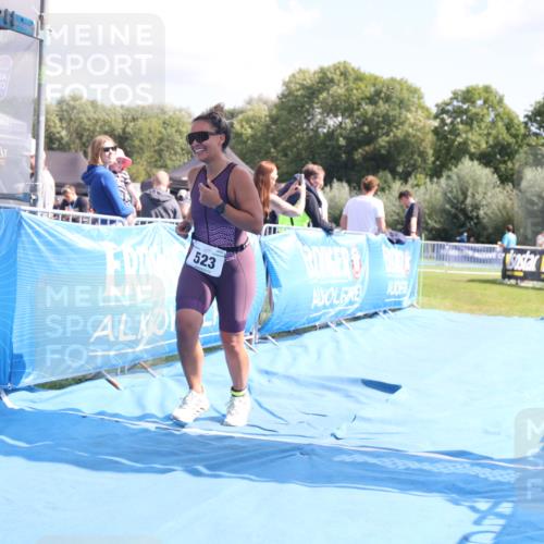 25.08.2024 - Elbe Triathlon Hamburg H.Heesch http://msf.ph/oto/6880422 25.08.2024 12:25:03 Ziel 523 meine-sportfotos.de