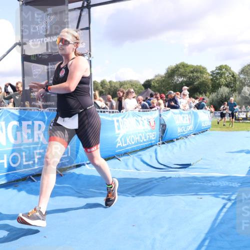 25.08.2024 - Elbe Triathlon Hamburg H.Heesch http://msf.ph/oto/6880423 25.08.2024 11:54:13 Ziel 151, 1432 meine-sportfotos.de