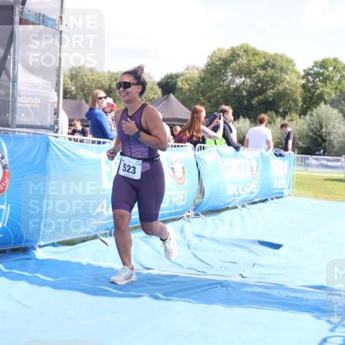 25.08.2024 - Elbe Triathlon Hamburg H.Heesch http://msf.ph/oto/6880430 25.08.2024 12:25:03 Ziel 523 meine-sportfotos.de