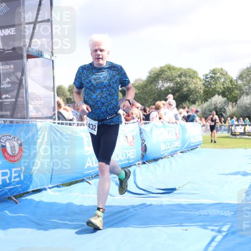 25.08.2024 - Elbe Triathlon Hamburg H.Heesch http://msf.ph/oto/6880449 25.08.2024 11:54:17 Ziel 151, 1420, 1432 meine-sportfotos.de