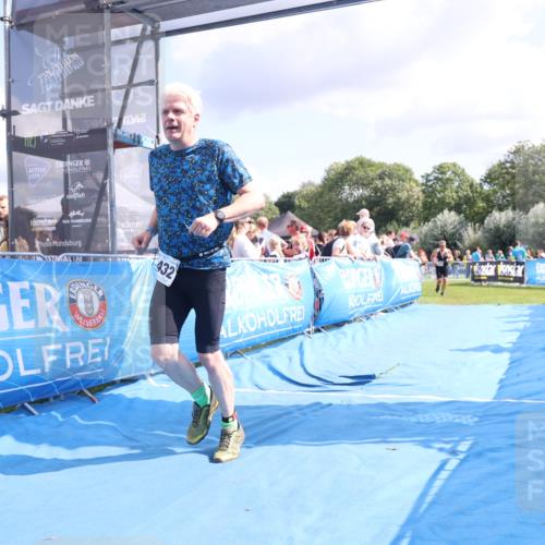 25.08.2024 - Elbe Triathlon Hamburg H.Heesch http://msf.ph/oto/6880455 25.08.2024 11:54:18 Ziel 151, 1420, 1432 meine-sportfotos.de