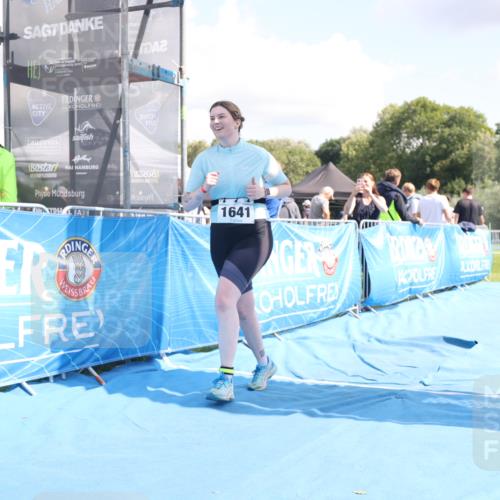 25.08.2024 - Elbe Triathlon Hamburg H.Heesch http://msf.ph/oto/6880479 25.08.2024 12:25:26 Ziel 1641 meine-sportfotos.de