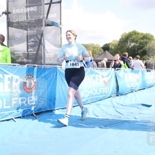 25.08.2024 - Elbe Triathlon Hamburg H.Heesch http://msf.ph/oto/6880481 25.08.2024 12:25:26 Ziel 1641 meine-sportfotos.de