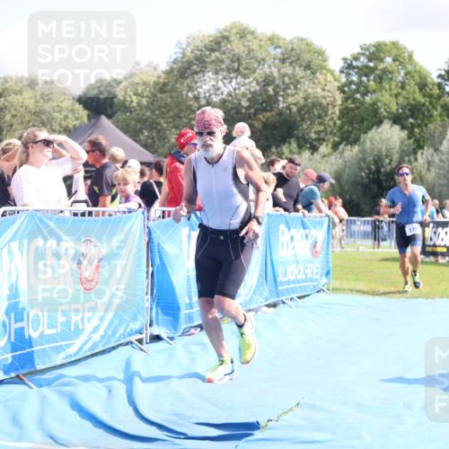 25.08.2024 - Elbe Triathlon Hamburg H.Heesch http://msf.ph/oto/6880491 25.08.2024 11:54:33 Ziel 373, 1464 meine-sportfotos.de