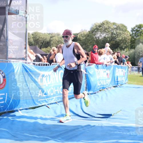 25.08.2024 - Elbe Triathlon Hamburg H.Heesch http://msf.ph/oto/6880503 25.08.2024 11:54:33 Ziel 373, 1464 meine-sportfotos.de