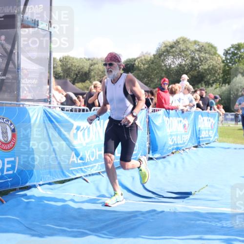 25.08.2024 - Elbe Triathlon Hamburg H.Heesch http://msf.ph/oto/6880505 25.08.2024 11:54:33 Ziel 373, 1464 meine-sportfotos.de