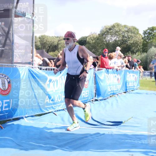 25.08.2024 - Elbe Triathlon Hamburg H.Heesch http://msf.ph/oto/6880507 25.08.2024 11:54:33 Ziel 373, 1464 meine-sportfotos.de