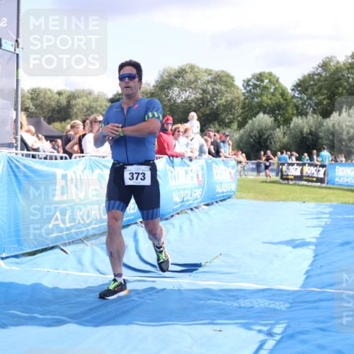25.08.2024 - Elbe Triathlon Hamburg H.Heesch http://msf.ph/oto/6880545 25.08.2024 11:54:36 Ziel 373, 514, 1464 meine-sportfotos.de