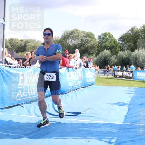 25.08.2024 - Elbe Triathlon Hamburg H.Heesch http://msf.ph/oto/6880547 25.08.2024 11:54:36 Ziel 373, 514, 1464 meine-sportfotos.de