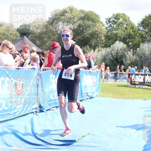 25.08.2024 - Elbe Triathlon Hamburg H.Heesch http://msf.ph/oto/6880553 25.08.2024 11:54:44 Ziel 514 meine-sportfotos.de