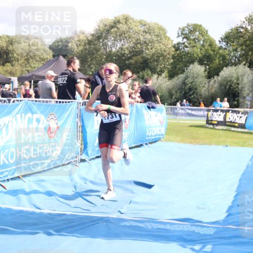 25.08.2024 - Elbe Triathlon Hamburg H.Heesch http://msf.ph/oto/6880561 25.08.2024 12:26:31 Ziel 1731 meine-sportfotos.de
