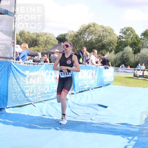 25.08.2024 - Elbe Triathlon Hamburg H.Heesch http://msf.ph/oto/6880573 25.08.2024 12:26:31 Ziel 1731 meine-sportfotos.de